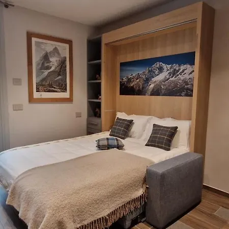 Πανσιόν Maison Ida 4*